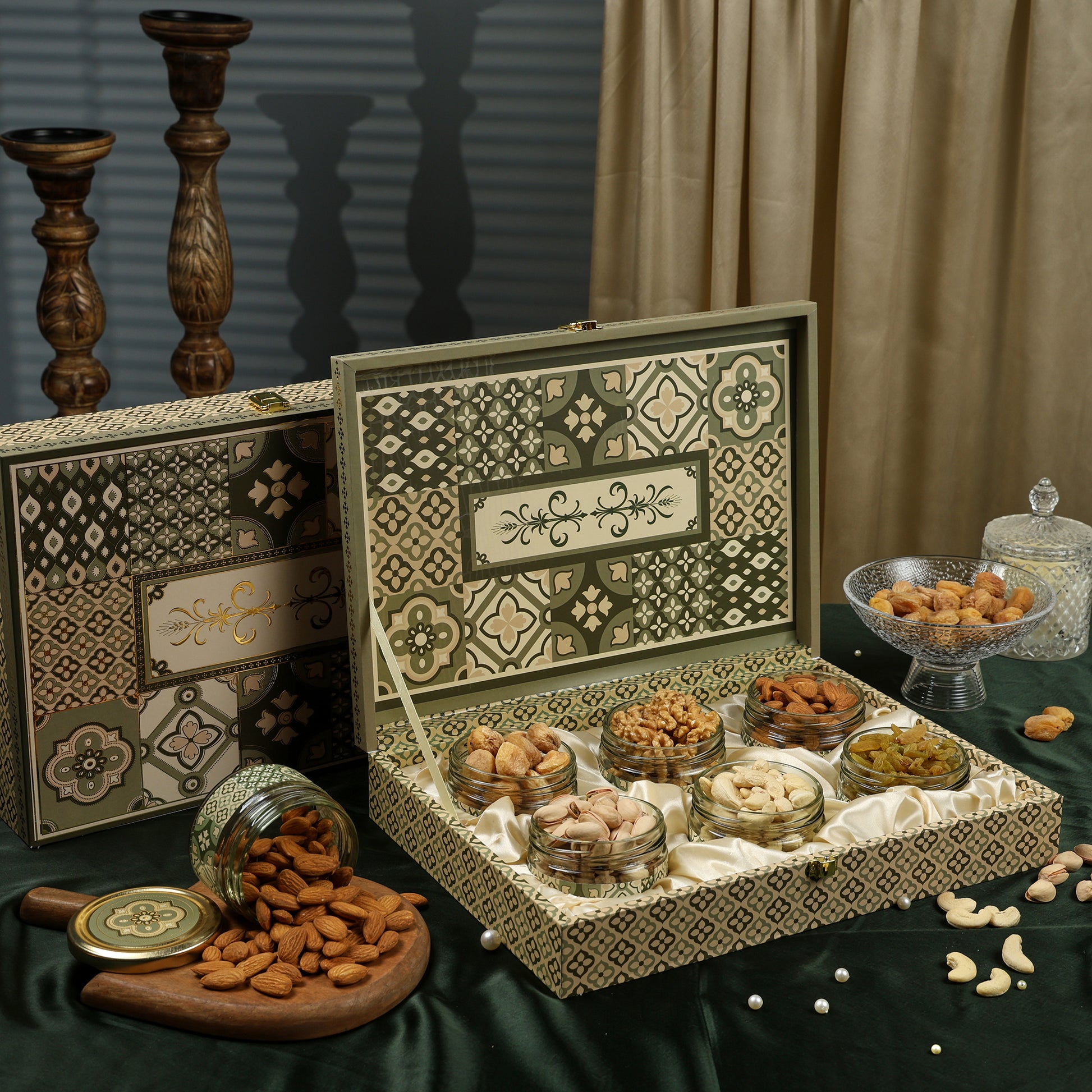 Riwaz Luxury Rajwada Dry Fruit Gift Box Almonds, Cashews, Pistachios, Walnuts, Raisins & Khumani | Premium Gift for Rakhi, Diwali, Corporate, Wedding & Festive Occasions
