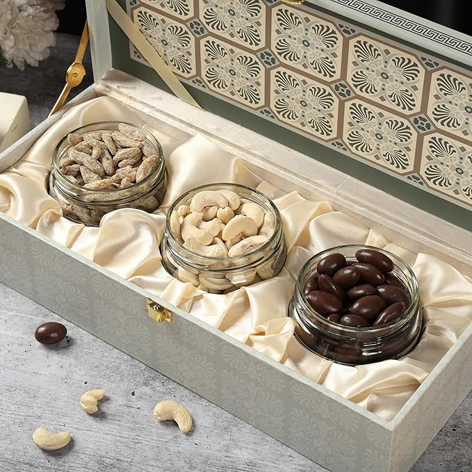 Riwaz Luxury Square Design Giftbox