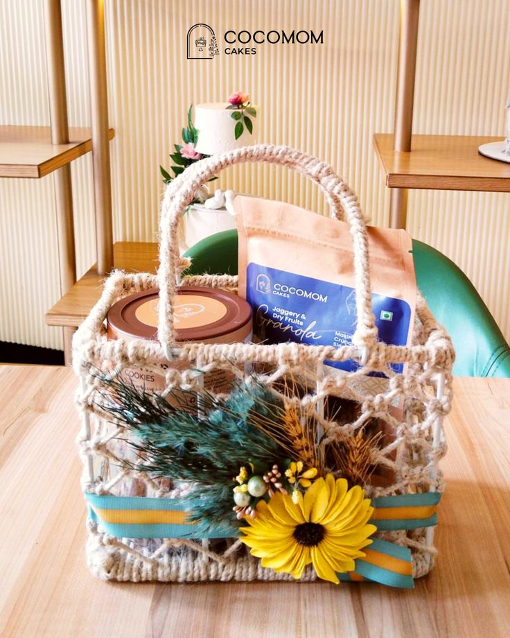 Harvest Gold Jute Hamper