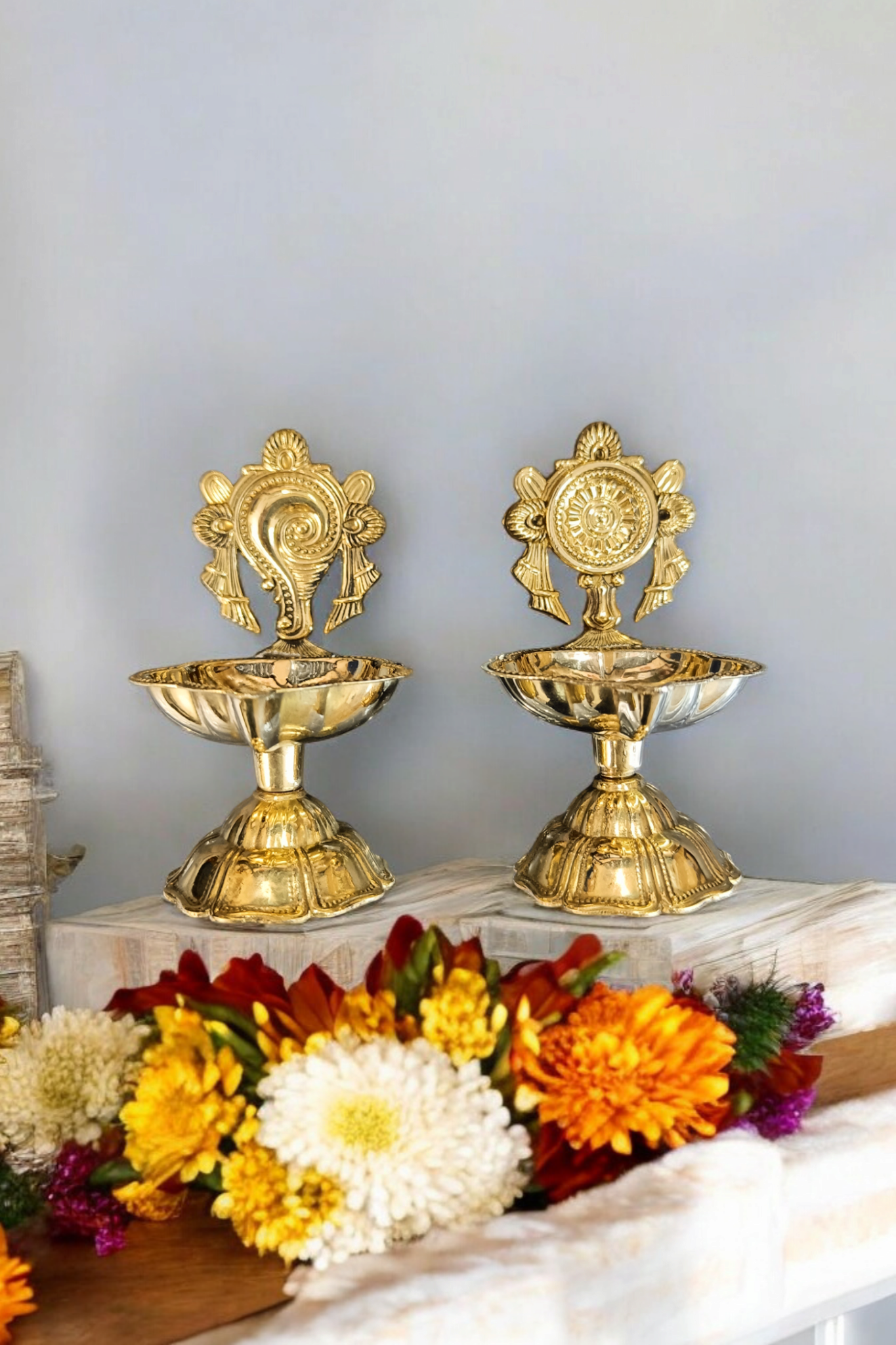 RIWAZ Traditional Brass Diya with Shankh Chakra Set | Antique Oil Lamp for Puja, Diwali & Temple Decor | Elegant Handcrafted Brass Spiritual Diya for Home & Gifting